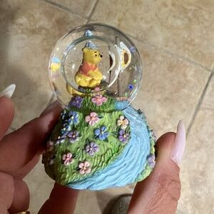 Vintage Lenox Winnie the Pooh Snow Globe with Flowers